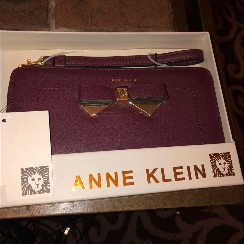 Ann Klein wallet